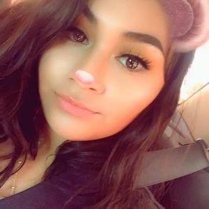 Meet your Posher, Crystaal